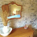 Riverside Retreat Viroinval Hébergement de vacances Treignes