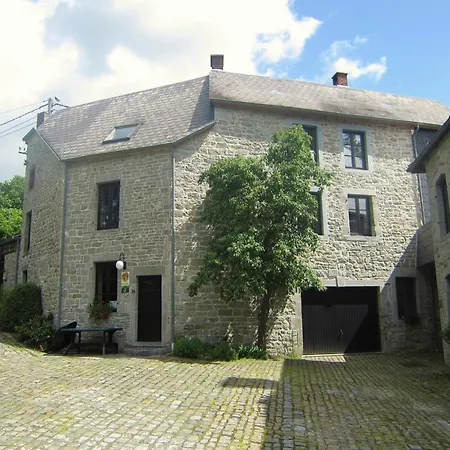 Riverside Retreat Viroinval Casa de Férias Treignes