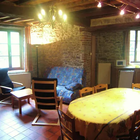 Riverside Retreat Viroinval