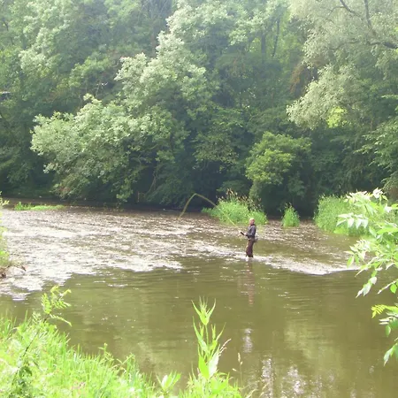 Casa de Férias Riverside Retreat Viroinval Treignes