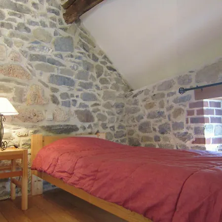 Dom wakacyjny Riverside Retreat Viroinval *