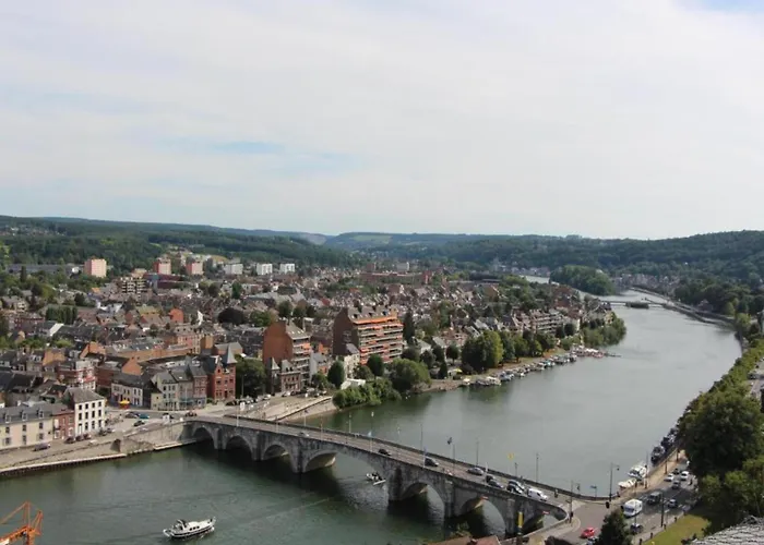 Riverside Retreat Viroinval