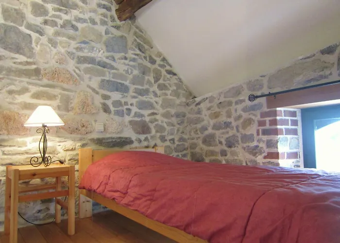 Dom wakacyjny Riverside Retreat Viroinval *