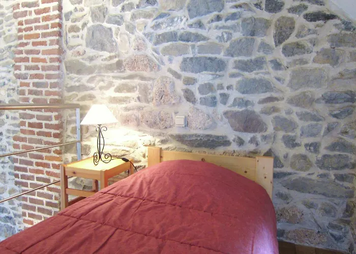 Dom wakacyjny Riverside Retreat Viroinval Treignes