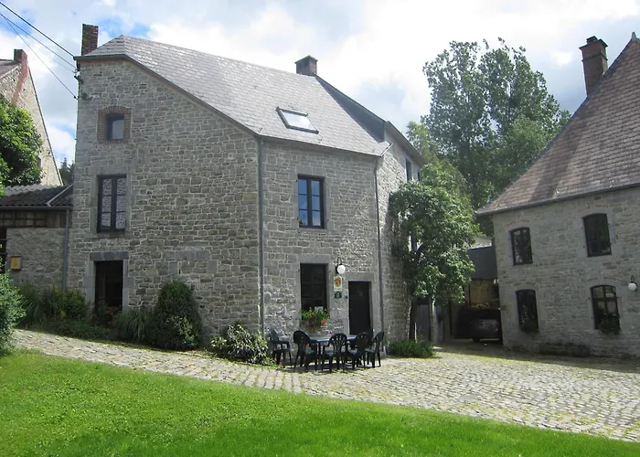 Riverside Retreat Viroinval