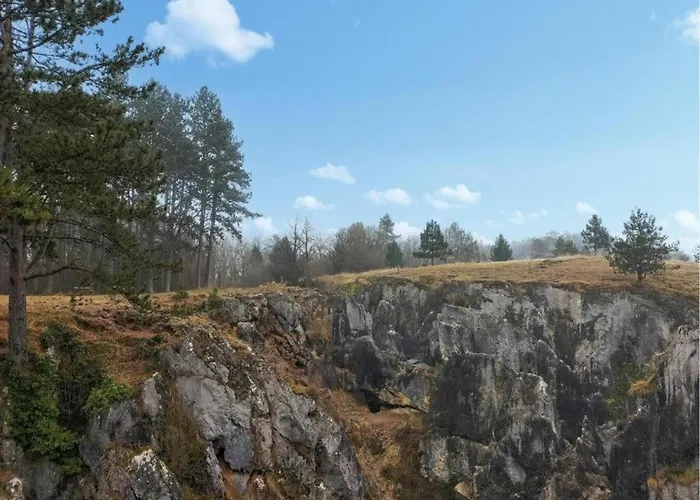 Dom wakacyjny Riverside Retreat Viroinval Treignes